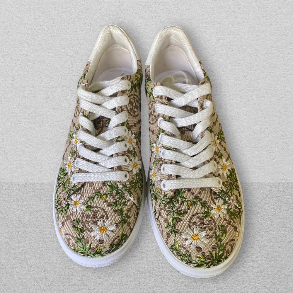 New Tory Burch Women's T Monogram Howell Floral-embroidered Sneakers- Size 5.5M